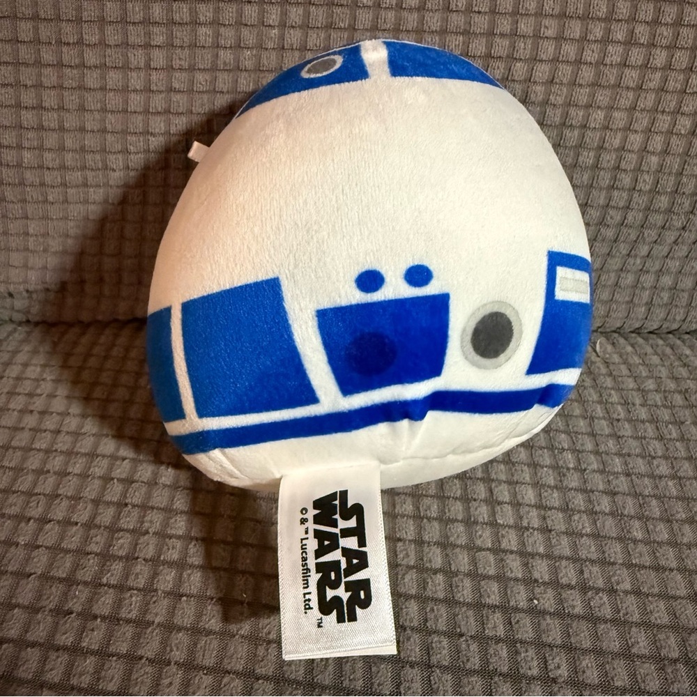 NEW Squishmallow Star Wars 5” R2-D2 Blue White 5” - Picture 2 of 3